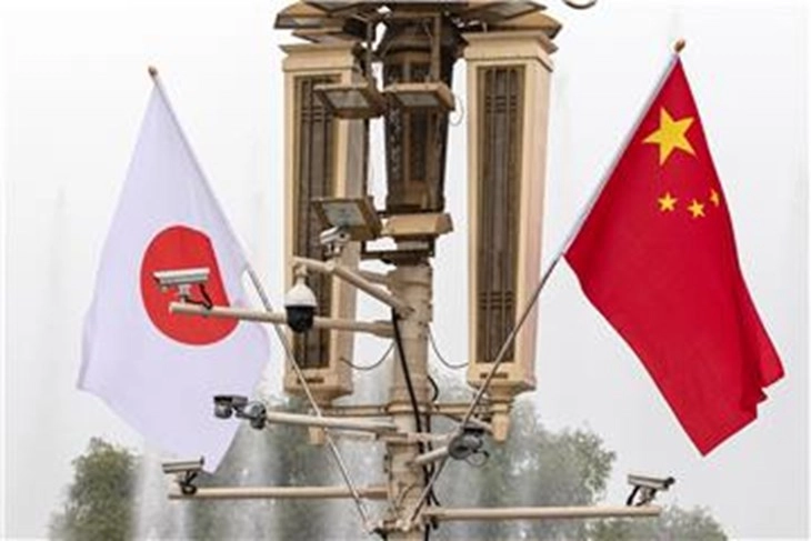 Шефовите на дипломатиите на Кина и Јапонија на прва средба во Пекинг по три години