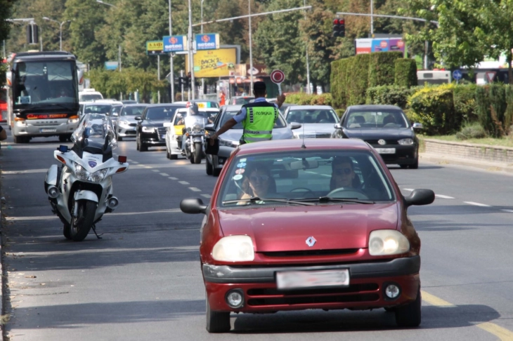 Блокиран сообраќајот на улицата „Ѓорче Петров“ за излез и влез во Скопје