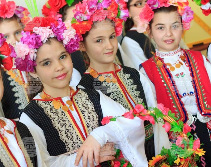 На Лазаровден, во Ловеч почнува традиционалното Народно собрание за народна уметност