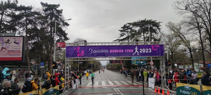 Rreth 3.000 pjesëmarrëse kanë vrapuar në garën e femrave Avicena