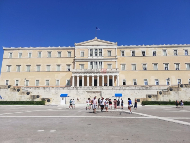 Parlamenti grek do të vendosë për amendamentin për bllokimin e pjesëmarrjes në zgjedhje të partisë së ish-deputetit të Agimit të Artë