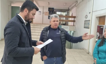 Четворица вработени во обезбедување на зградата на Општина Штип остануваат без работа