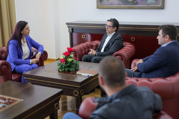 Takim i presidentit Pendarovski me përfaqësues të Federatës Kombëtare të Fermerëve