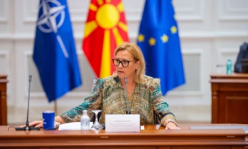 Работен состанок на вицепремиерката Грковска со шефот на Делегацијата на ЕУ во Северна Македонија, Гир