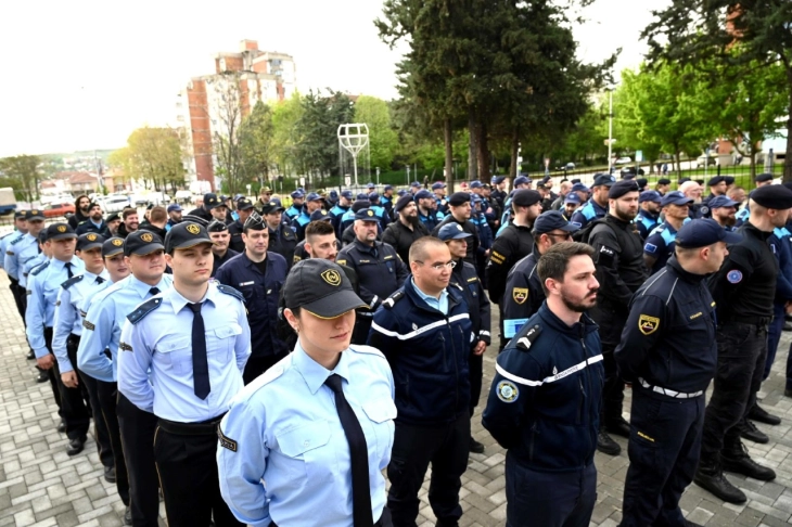 Interior Minister Spasovski welcomes Frontex police officers