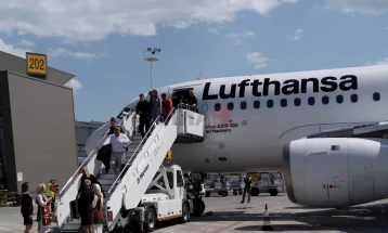 Слета првиот авион на „Луфтханза“ од Франкфурт на скопскиот аеродром