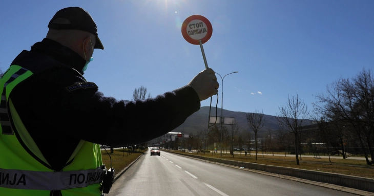 На територијата на цела држава изречени 245 казни за сообраќајни прекршоци, 39 биле без возачка дозвола