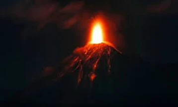 Ерупција на вулканот де Фуего