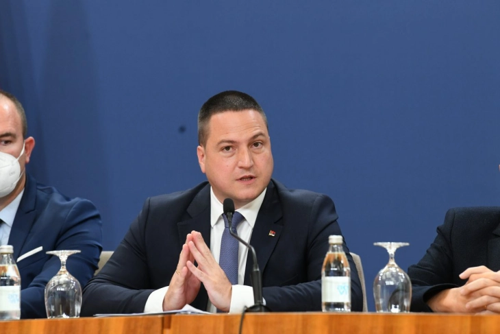 Српскиот министер за образование Бранко Ружиќ поднесе неотповиклива оставка