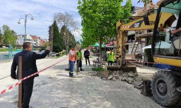 Почна реконструкција на шеталиштето на реката Црни Дрим во Струга