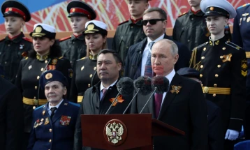 Në një fjalim me rastin e Ditës së Fitores, Putin akuzoi Perëndimin për orkestrimin e një lufte kundër Rusisë