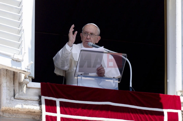 Папата повика на мир на Блискиот Исток