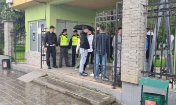 Заеднички превентивни контроли на полициски инспектори и социјални работници за поголема безбедност меѓу учениците