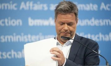 Германија: Државен секретар поднесе оставка поради обвиненија за непотизам