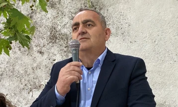 Припадниците на грчкото малцинство бараат ослободување на градоначалникот на Химара, Белери