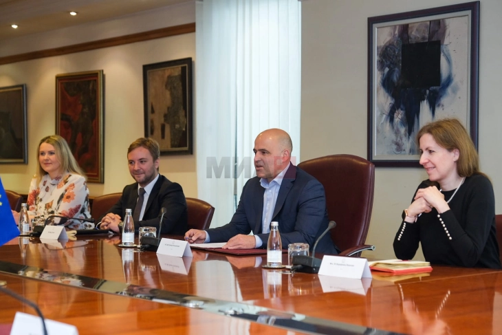 Средба на Ковачевски со Купман и Матуела: Силна поддршка и очекување од ЕУ за следен чекор на Северна Македонија во евроинтеграциите