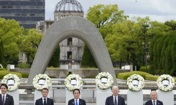 Лидерите на Г7 изразија почит кон жртвите од атомската бомба во Хирошима