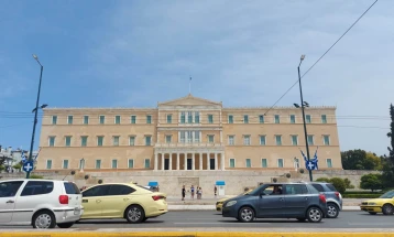 Greek voters heading to the polls for parliamentary elections
