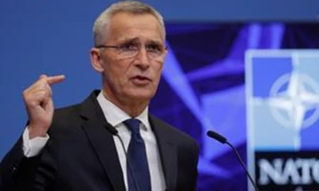 Шефот на НАТО го повика Косово да ги намали тензиите со Србија