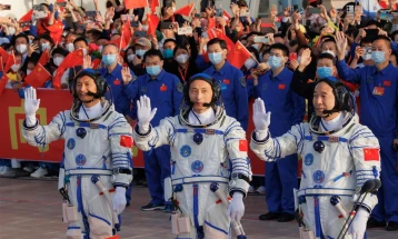 Нова мисија на кинеската вселенска станица, меѓу астронаутите за првпат и цивил