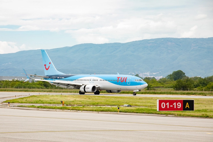 First TUI flights from Manchester and London arrive in Ohrid