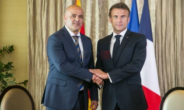 Kovaçevski - Makron: Franca dëshiron ta shohë Maqedoninë e Veriut të suksesshme dhe të integruar në BE
