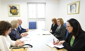 Грковска се сретна со претставници на НКЕУ-МК