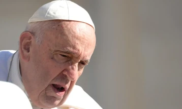 Pope Francis to undergo urgent hernia operation