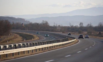 Normalizohet komunikacioni në aksin rrugor Gostivar - Mavrovë