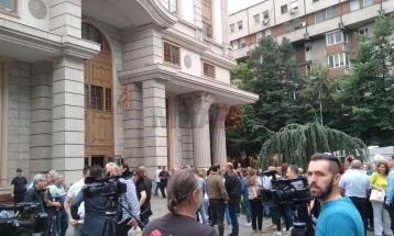 Вработените во УЈП бараат потпишување на новиот Колективен договор за повисоки плати или најавуваат генерален штрајк