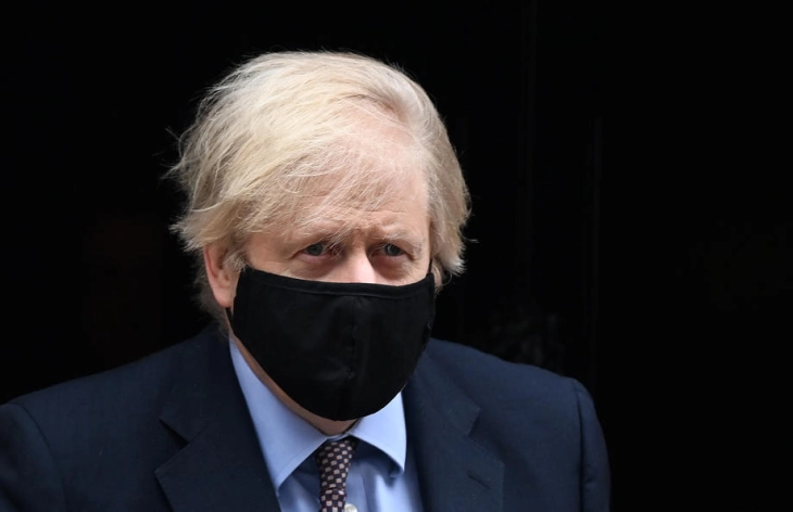 Британски комитет одлучи дека Борис Џонсон намерно го довел во заблуда Парламентот за „ковид-забавите“
