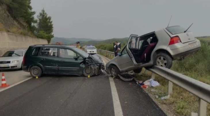 Në aksidentin e trafikut në Shqipëri jetën e ka humbur një fëmijë tetë vjeçar nga Maqedonia e Veriut