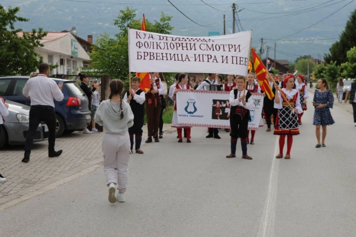 Со свечен концерт се одбележаа 20 години од манифестацијата „Фолклорни средби Брвеница игра и пее“