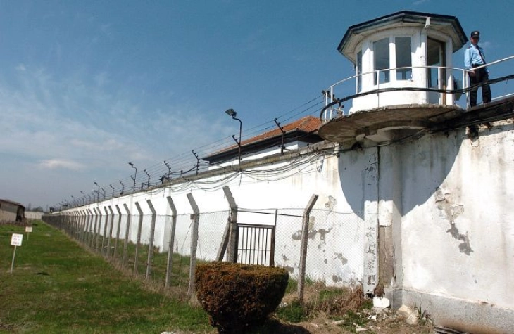 Petrovska: Army members supporting officers in Idrizovo penitentiary