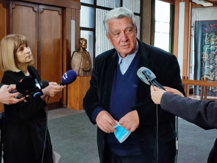 ‘Knocking at an open door’ with constitutional changes, says Academician Kambovski