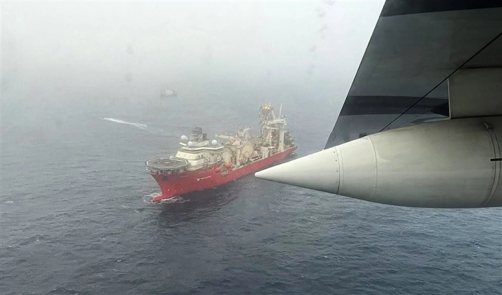 US Coastguard finds 'debris field' near missing vessel