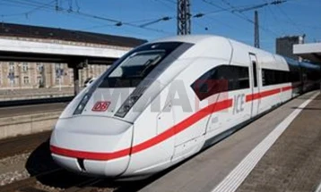 Во Германија минатата година една четвртина од возовите доцнеле