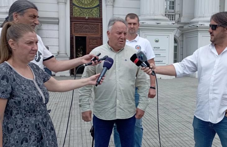 За синдикатите неприфатливи предлозите за зголемување на платите во јавниот сектор за годинава