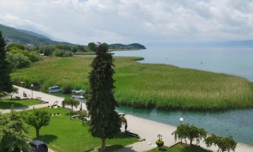 Нивото на водата во Охридското Езеро повторно над просекот