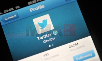Маск: Твитер го ограничи бројот на твитови што луѓето можат да ги гледаат дневно