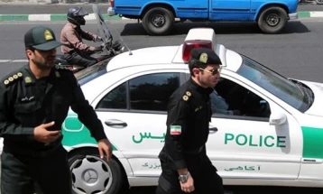 Екстремисти нападнаа полициска станица во југоисточен Иран