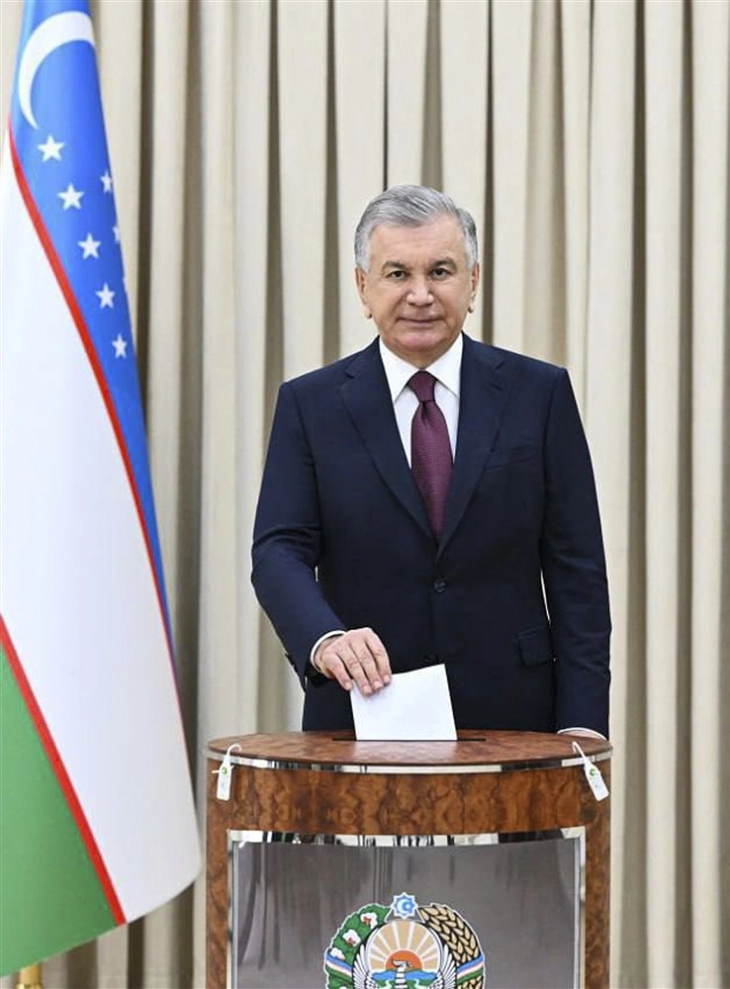 Шавкат Мирзиоев повторно избран за претседател на Узбекистан