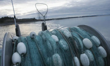 За два месеца на Охридското Езеро одземени 126 рибарски мрежи со 219 парчиња улов, приведени две лица и поднесени кривични пријави