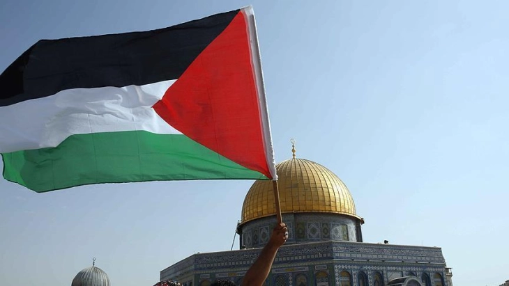 Палестинците ги отфрлија условите на Израел за спас на Палестинската управа