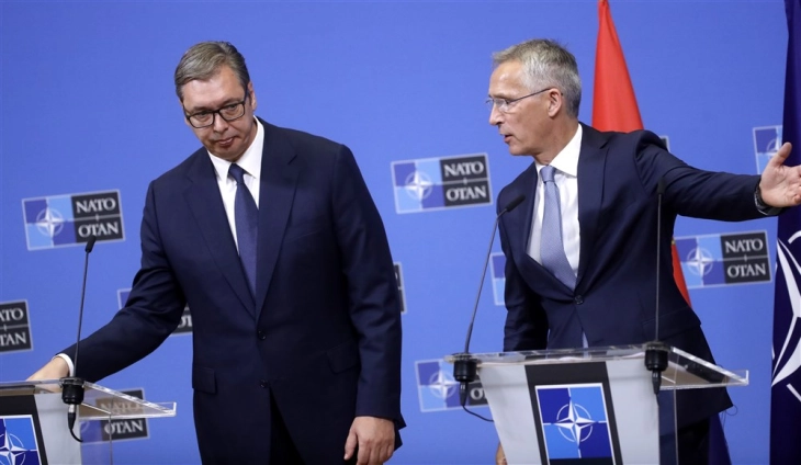 Stoltenberg: Jemi të shqetësuar për tensionet në Kosovë, jam i gatshëm të takohem me Vuçiqin