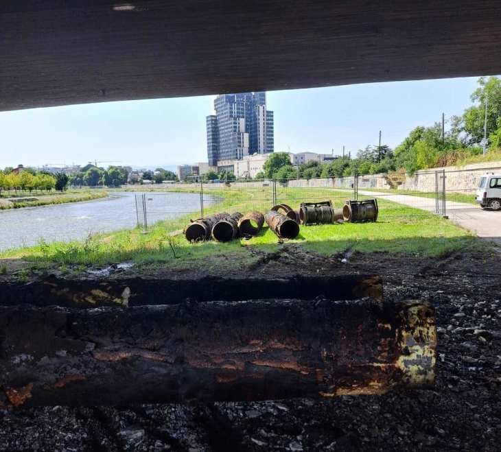 Започна отстранувањето на опожарениот топловод на мостот „Беласица”