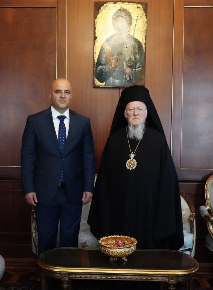 PM Kovachevski meets Patriarch Bartholomew in Istanbul