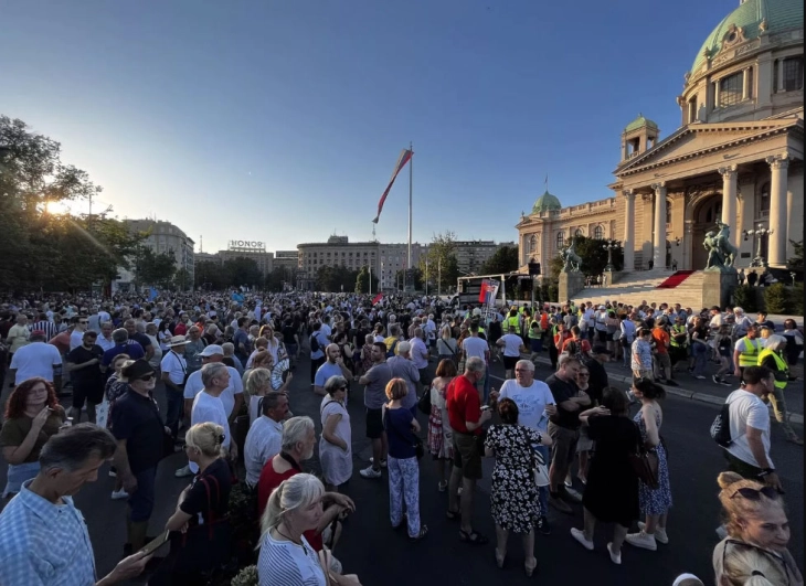 Единаесети протест „Србија против насилството“ во Белград, до Палата на правдата и блокада на автопатот кај Газела