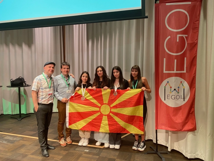 Македонски ученички освоија два бронзени медала на Европската олимпијада по информатика за девојки