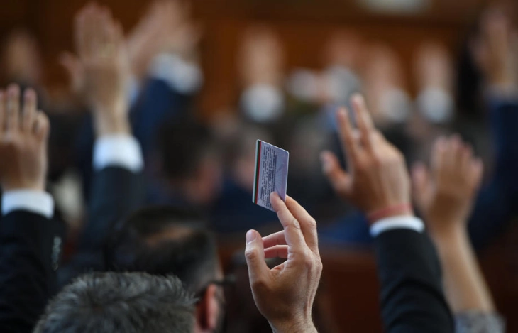 Бугарскиот Парламент одобри испраќање на оклопни транспортери од советско производство во Украина